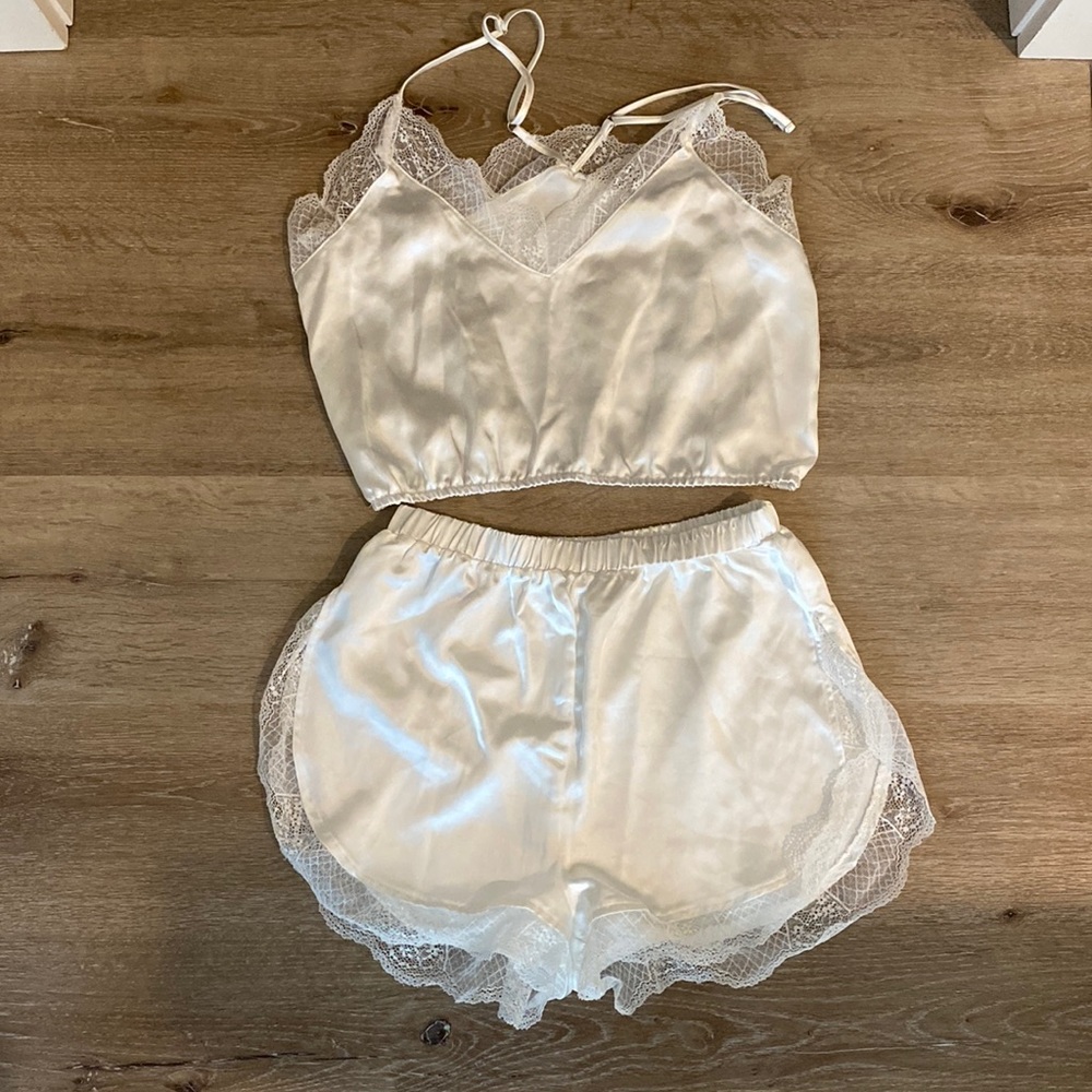 Lulus size small pajama set